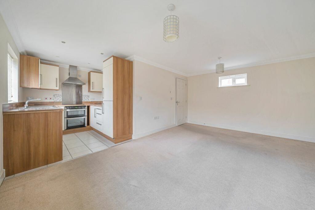 Property photo 2 of 8 264359_57356_Img_01_0000