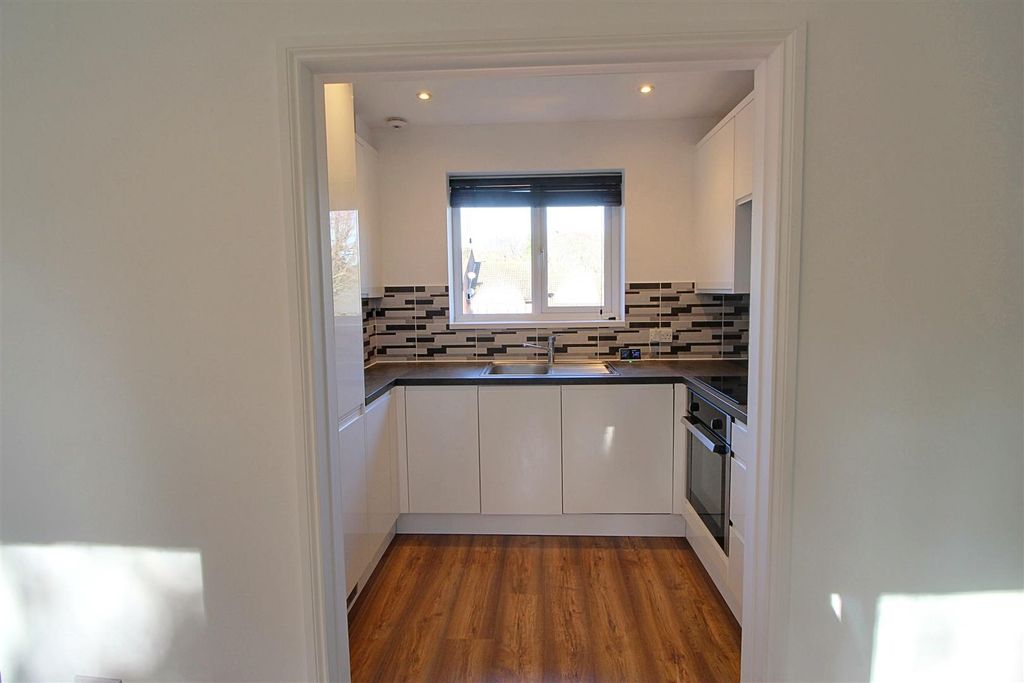 Property photo 3 of 18 Img_2453-Img_2455.Jpg