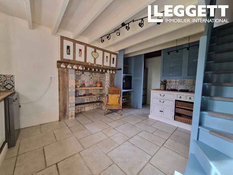 Property photo 2 of 10