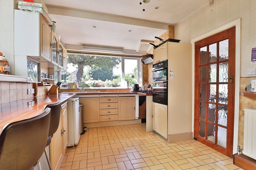 Property photo 3 of 18 Photo