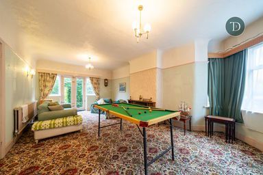 Property photo 2 of 39