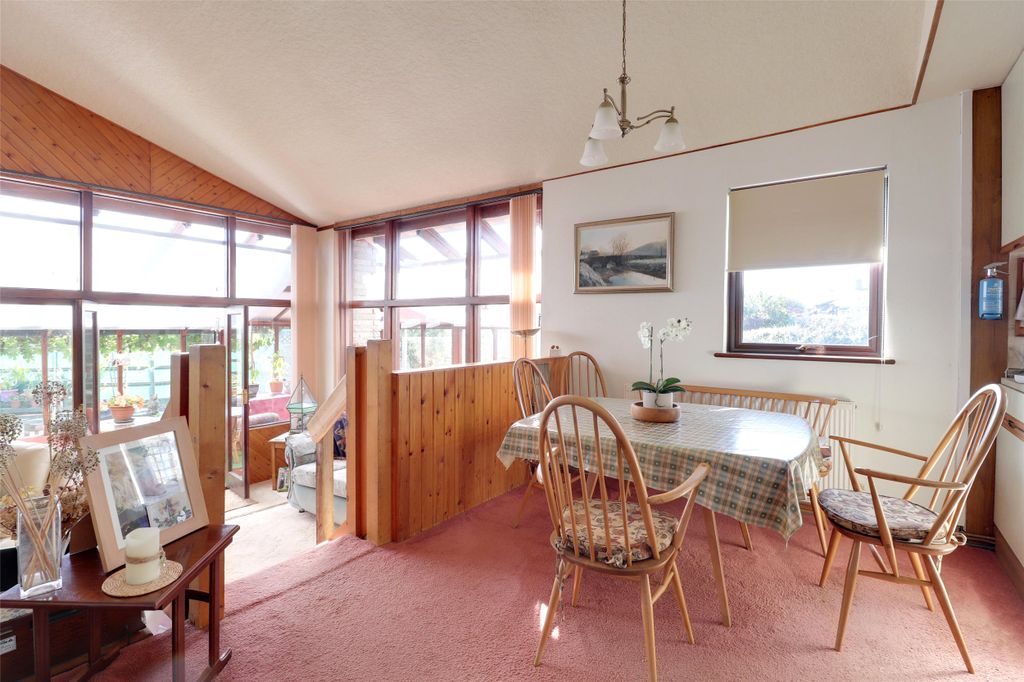 Property photo 3 of 16 Picture No. 03