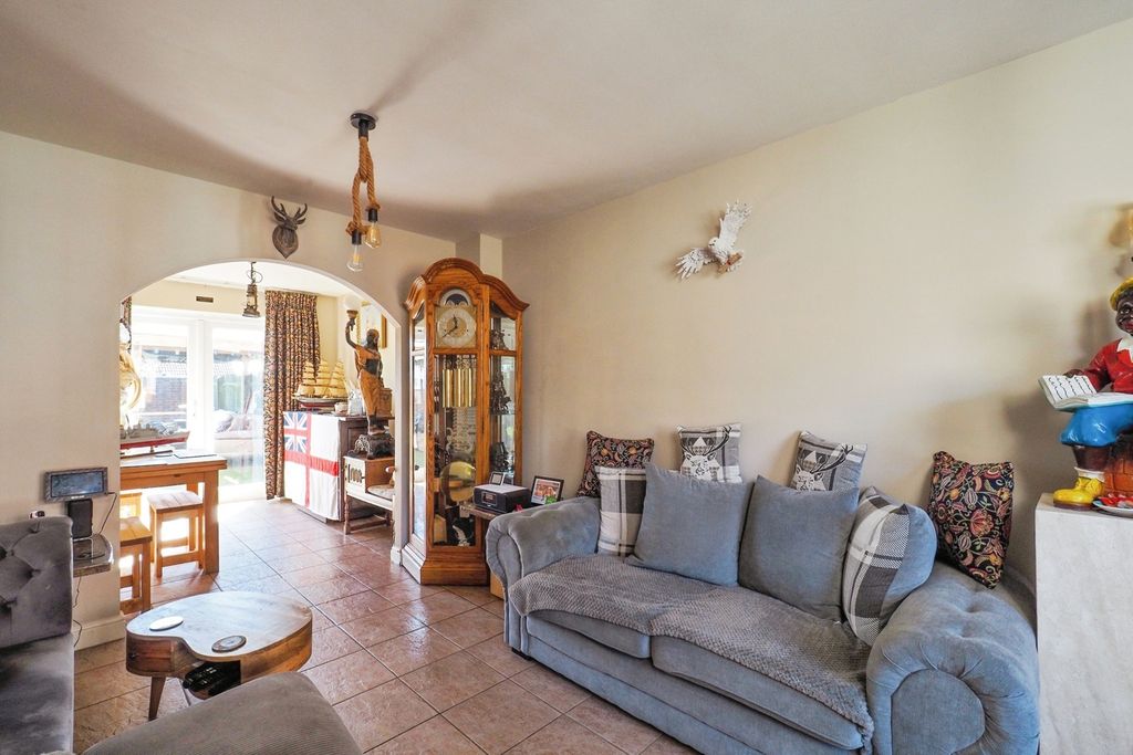 Property photo 2 of 20 Pbox-Img.Jpg