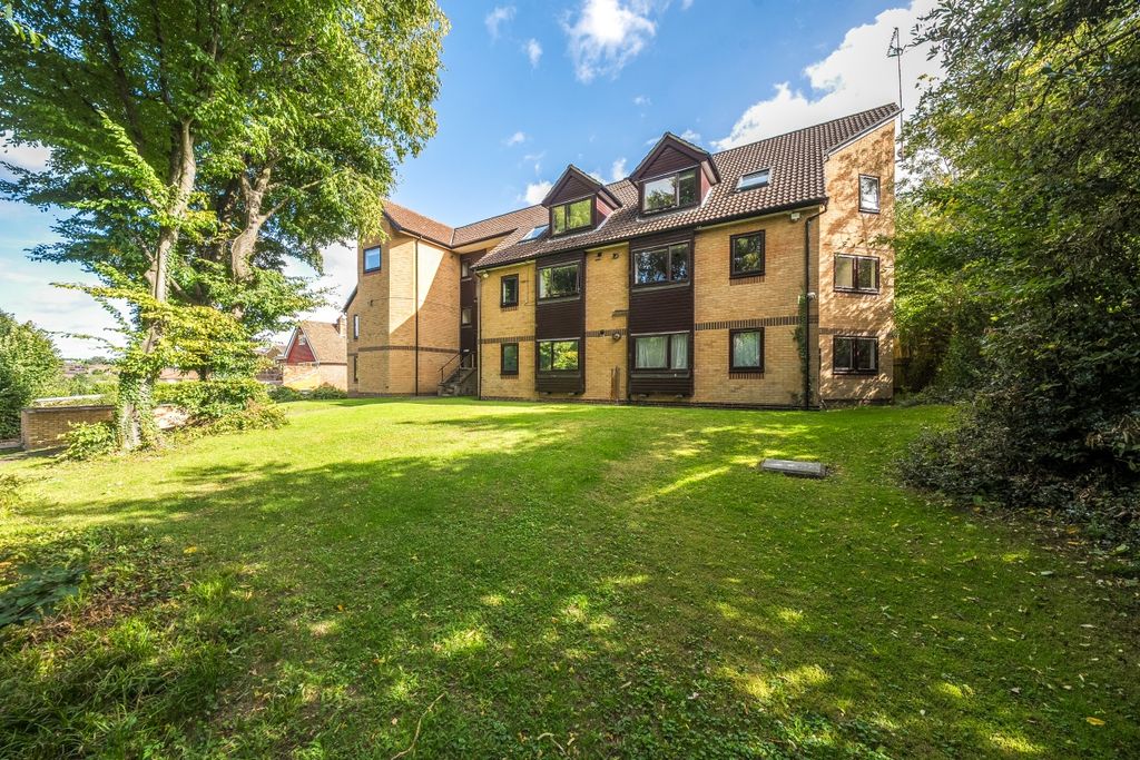 Property photo 3 of 22