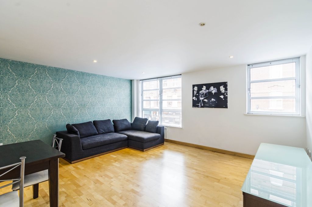 Property photo 1 of 8