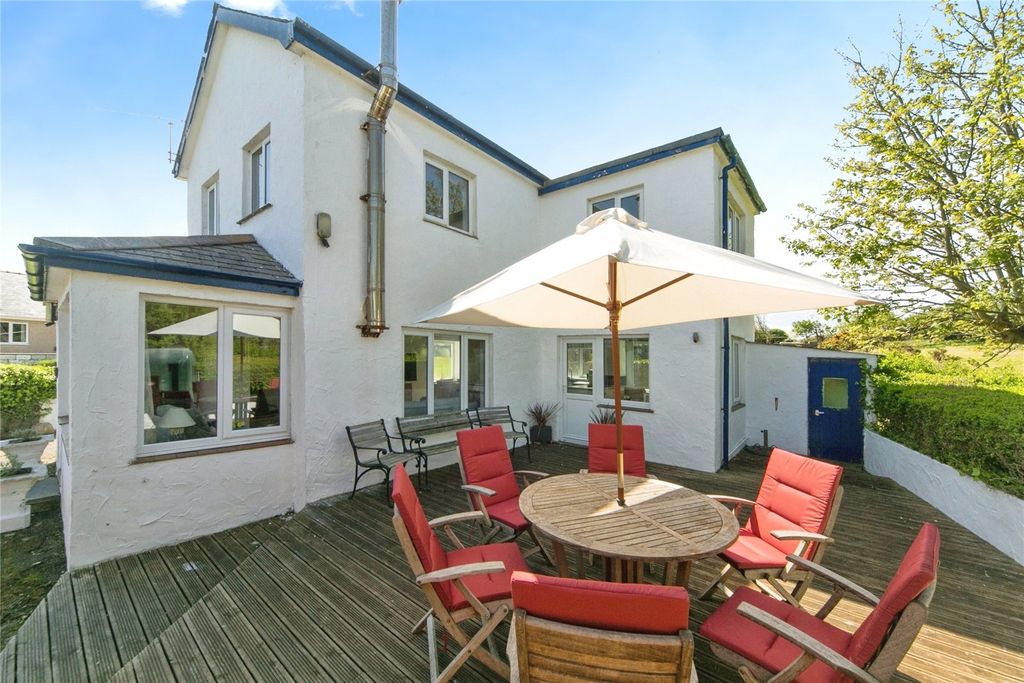 Property photo 2 of 21 Picture No. 24