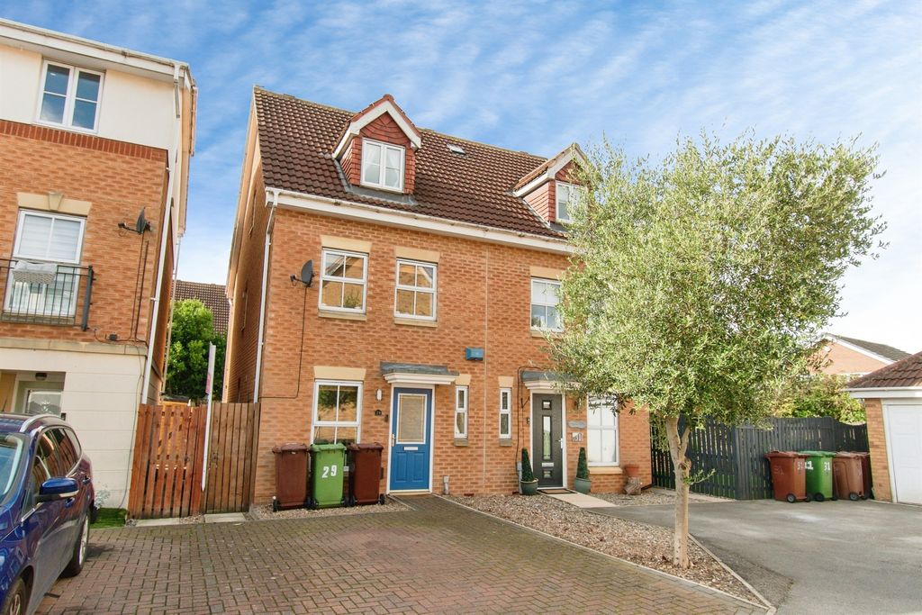 Property photo 1 of 13