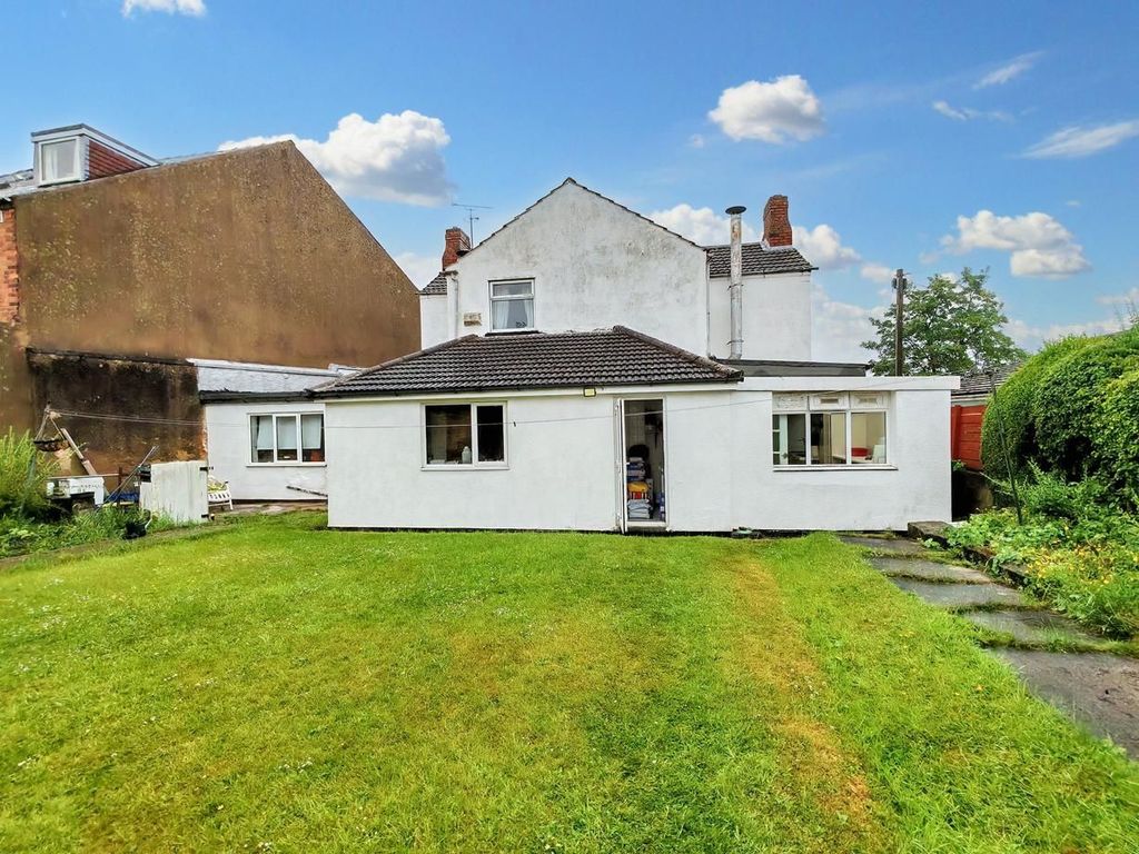 Property photo 3 of 10