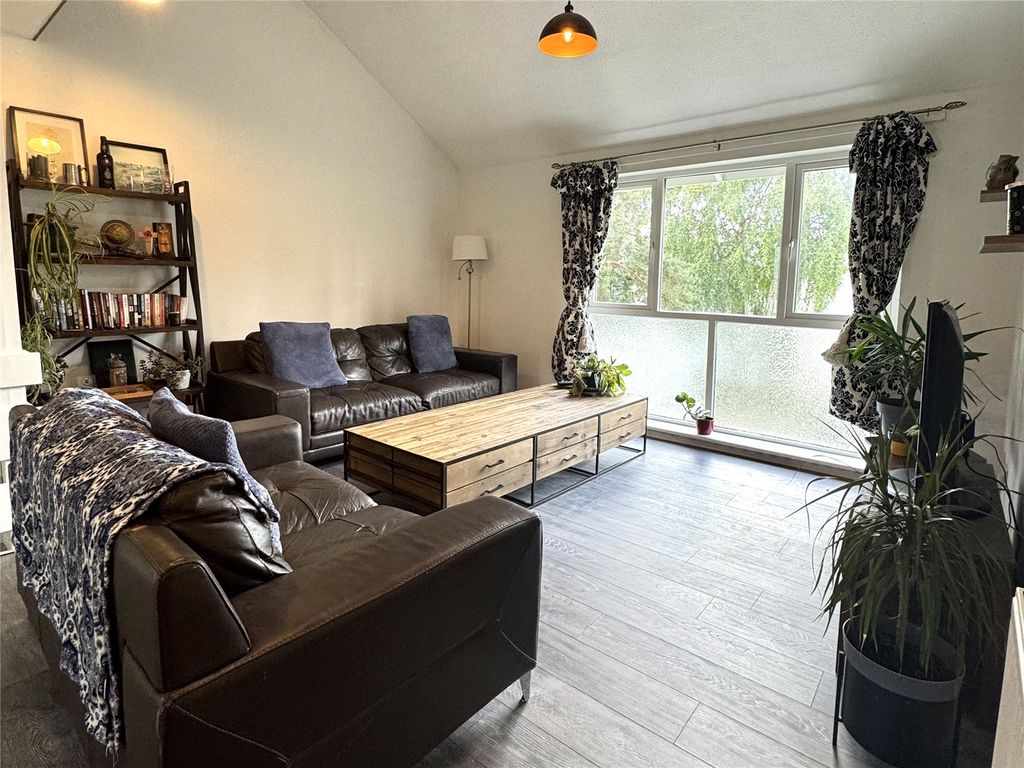 Property photo 3 of 10 Picture No. 03