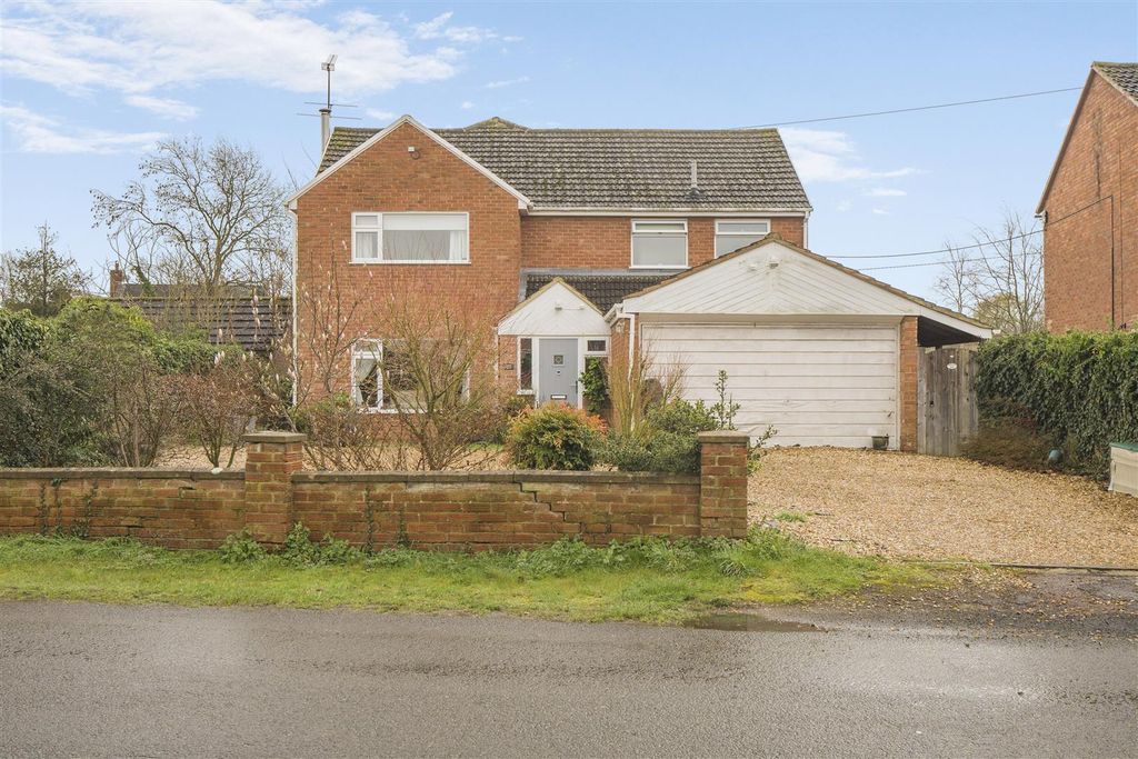 Property photo 1 of 53