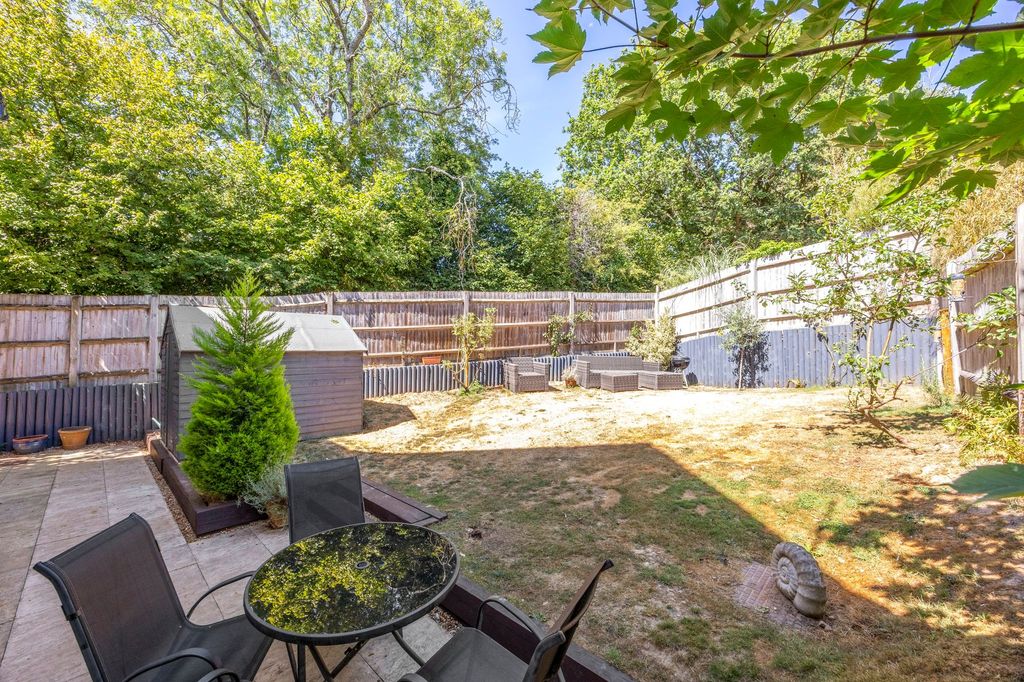 Property photo 2 of 21