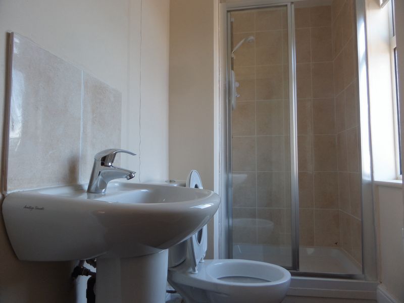 Property photo 2 of 6 Photo 5