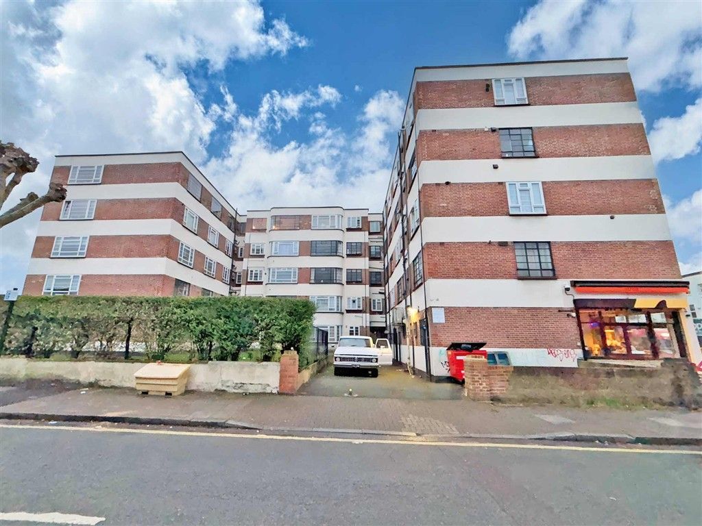 Property photo 1 of 2