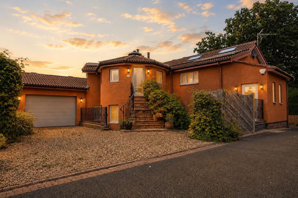 Property photo 1 of 27 Fcbe46A6-9B26-4628-9492-Db7c51B1d80F.Png
