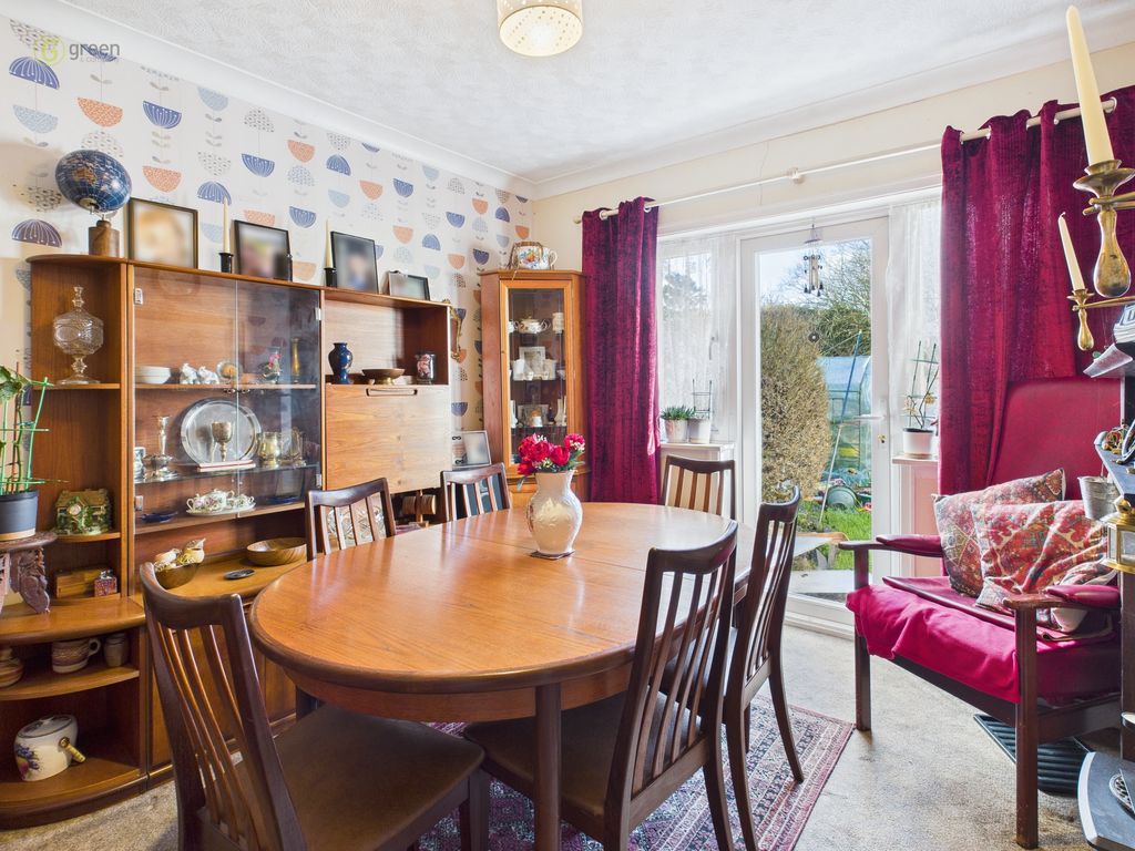 Property photo 3 of 13 Cam05459G0-Pr0080-Still005