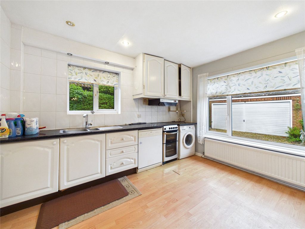 Property photo 2 of 22 Picture No. 05