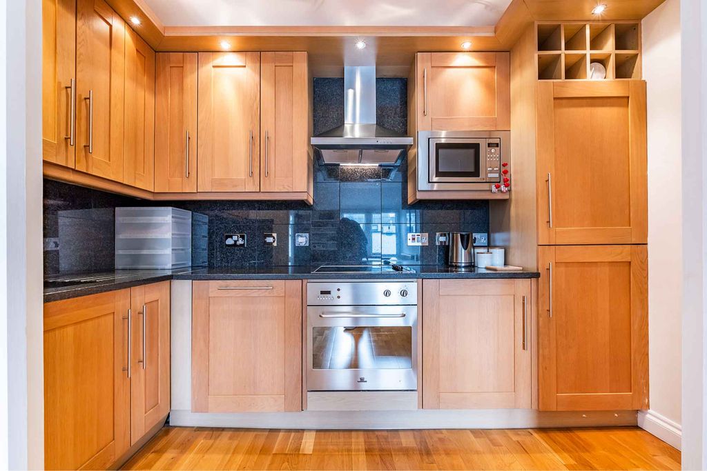 Property photo 3 of 7