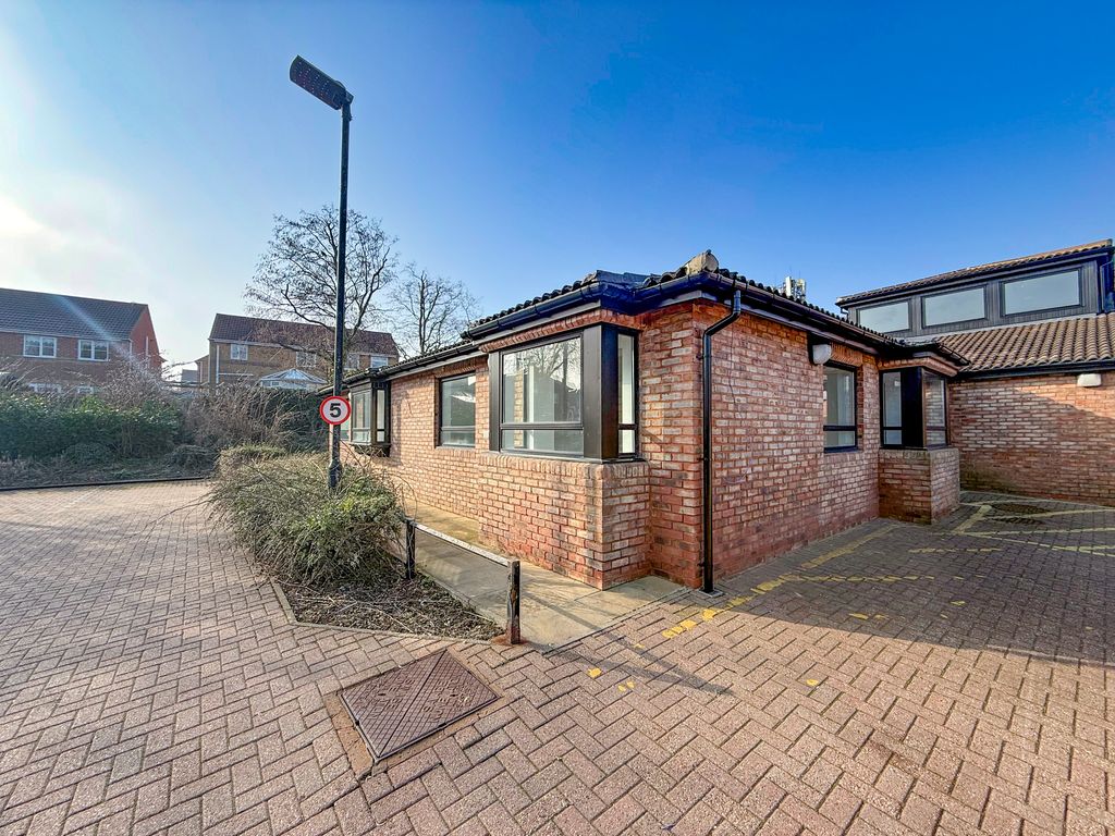 Property photo 3 of 7