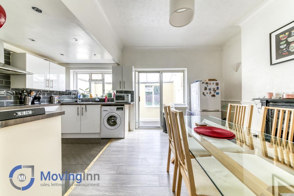 Property photo 3 of 15 Kitchen