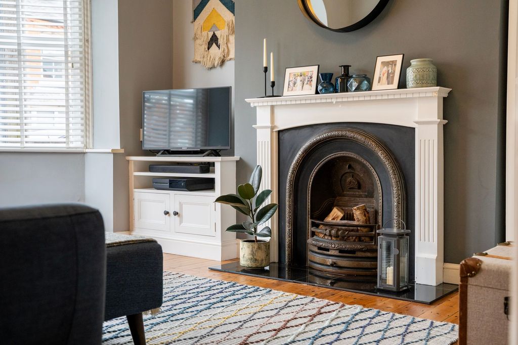 Property photo 3 of 22