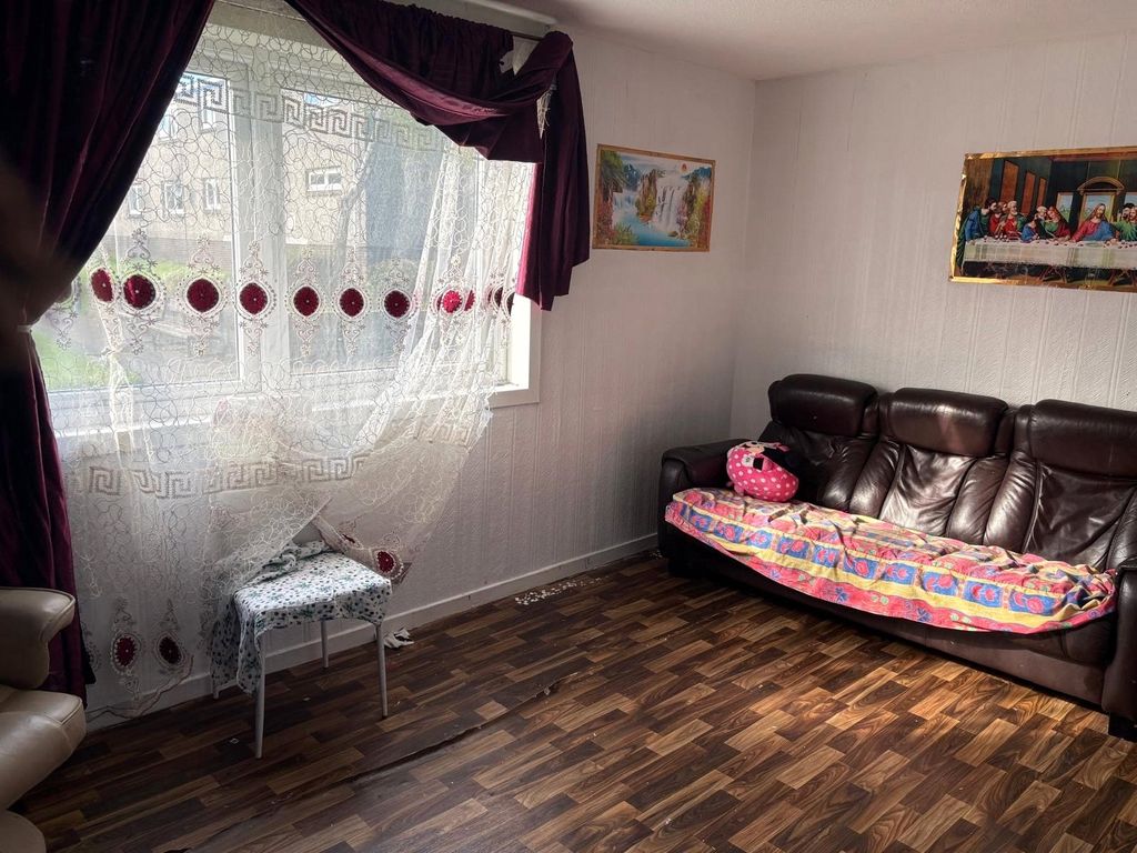 Property photo 3 of 6 Picture No. 06