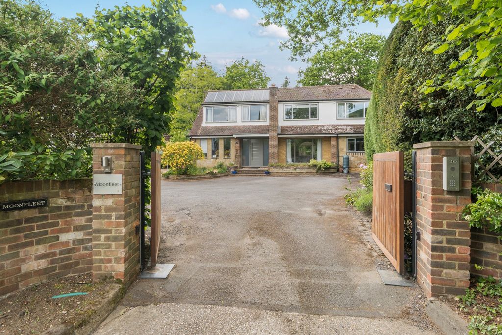 Property photo 1 of 26 Picture No. 28