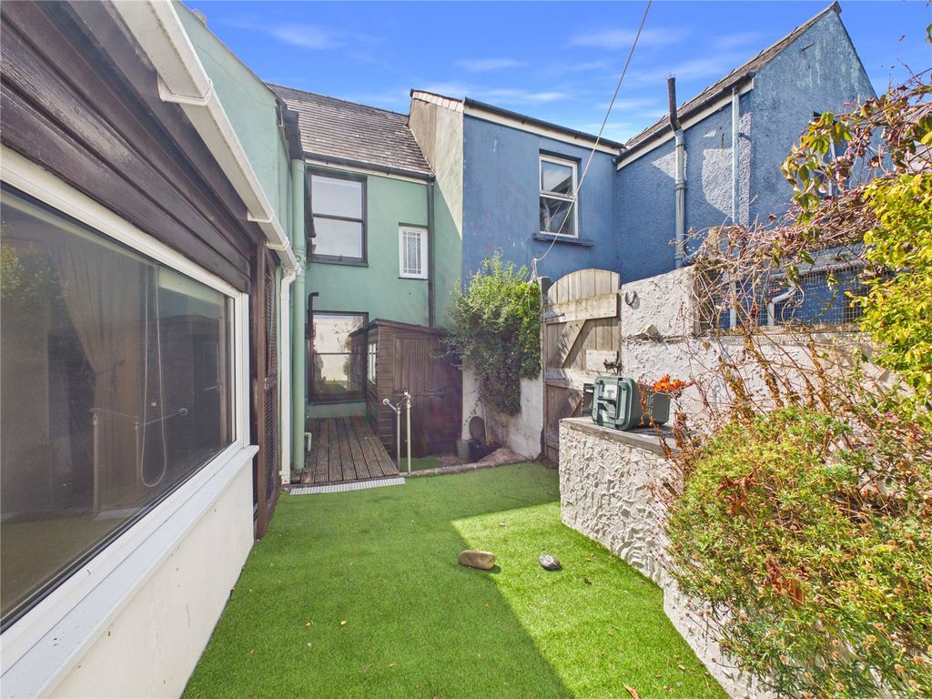 Property photo 2 of 24 Picture No. 06