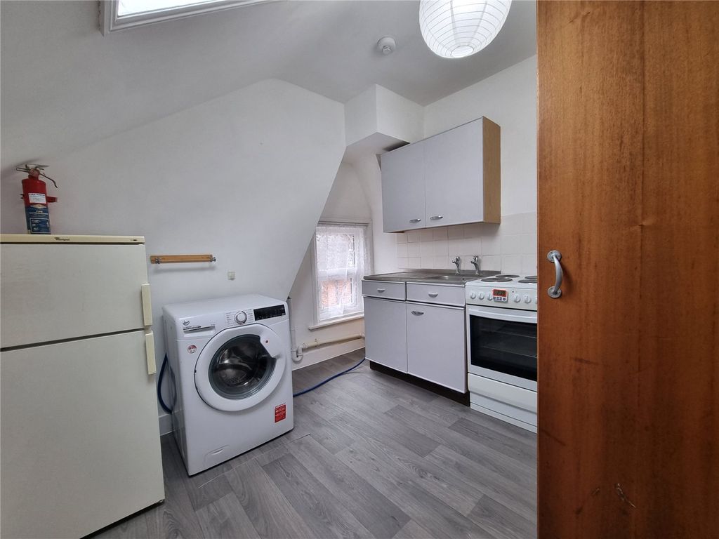 Property photo 3 of 28 Picture No. 28