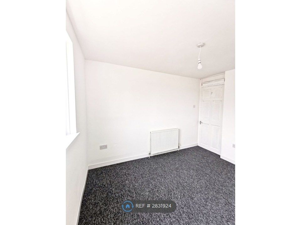 Additional image 15 of 3 bed semi-detached house to rentAmroth Walk, St. Dials, Cwmbran NP44