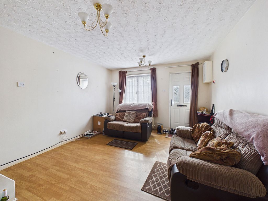 Property photo 3 of 8