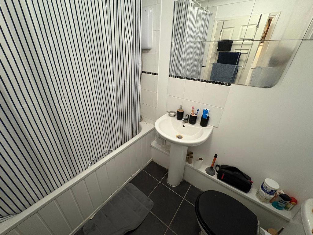 Property photo 3 of 3 Photo-2025-12-08-17-10-27