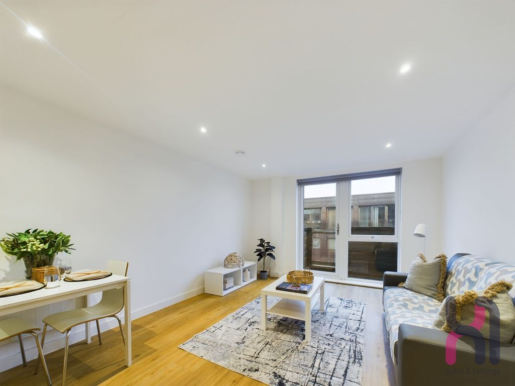 Property photo 2 of 9