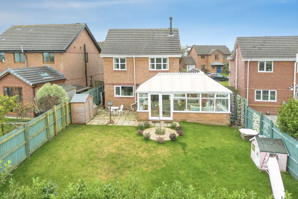 Property photo 3 of 24