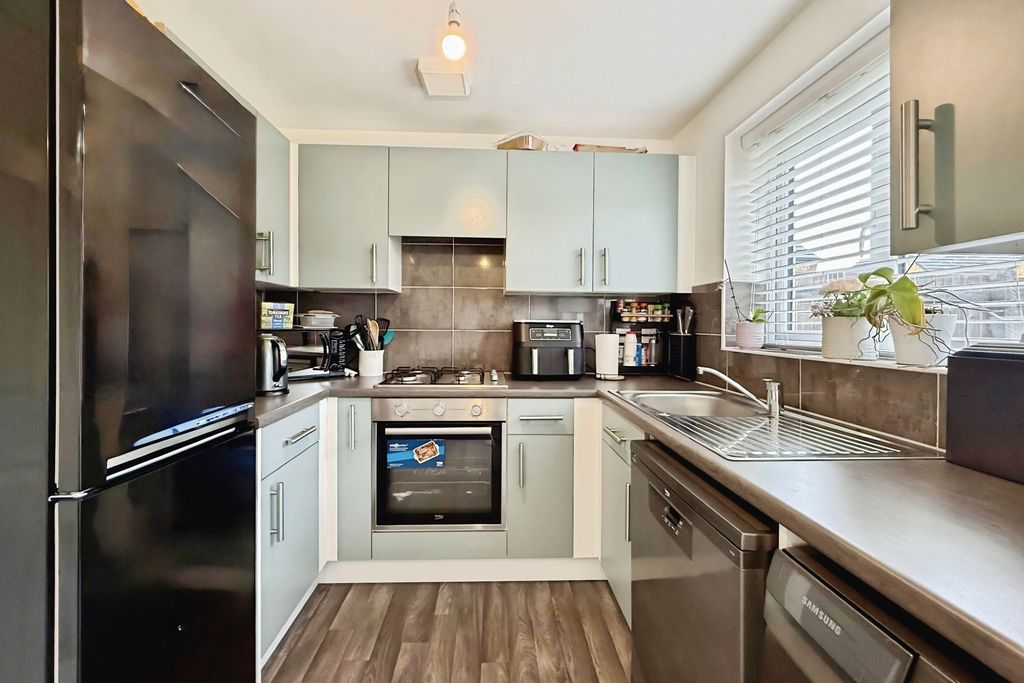 Property photo 3 of 13 Kitchen/Diner