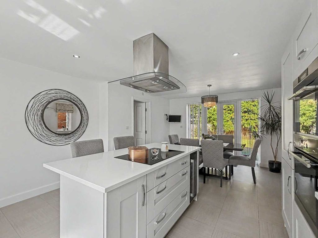 Property photo 3 of 63 5340957