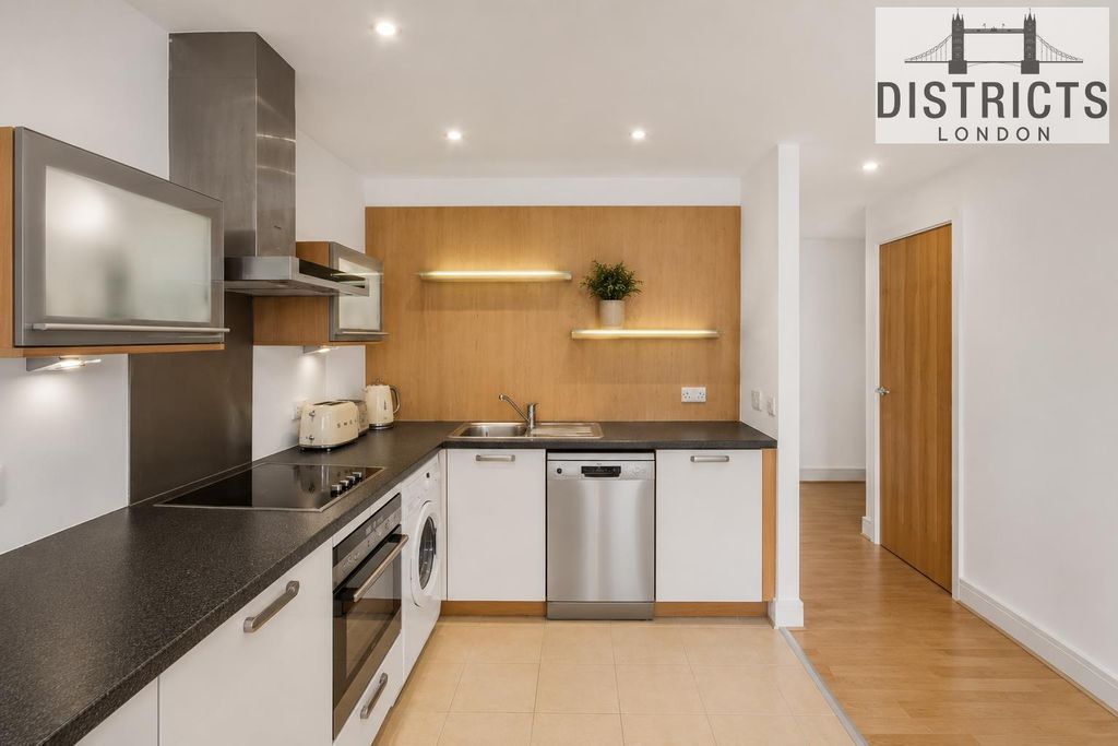 Property photo 2 of 8 Kitchen 1.Png