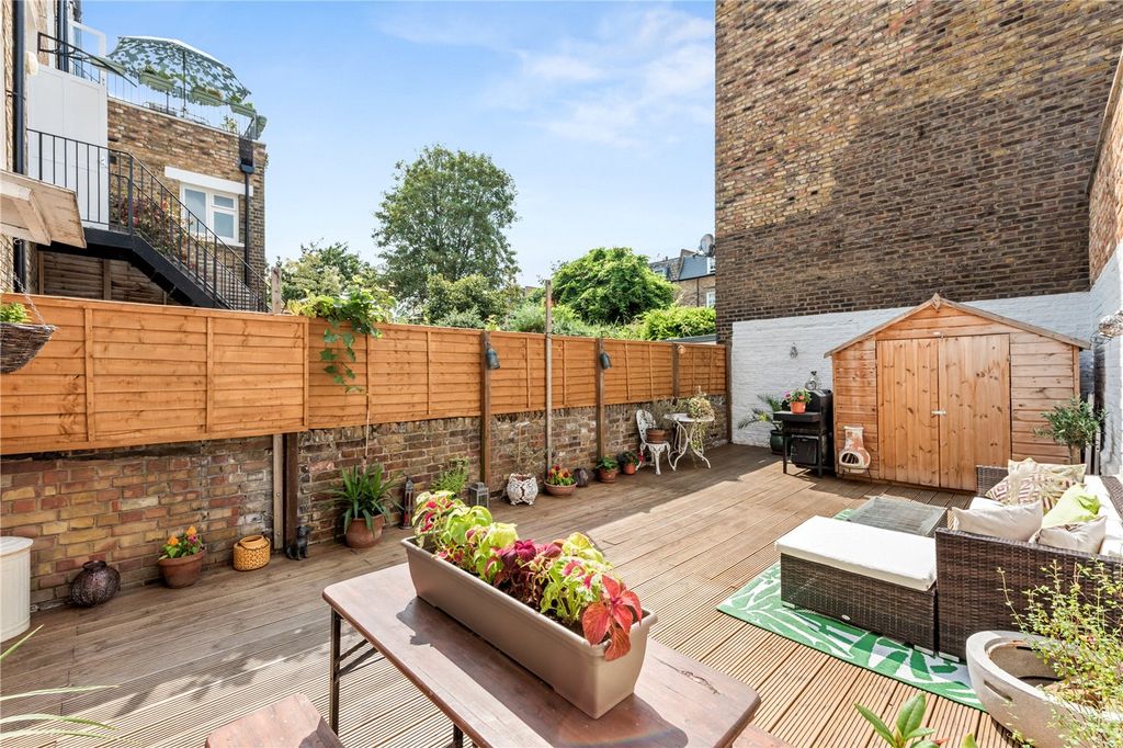 Property photo 2 of 23 Picture No. 04