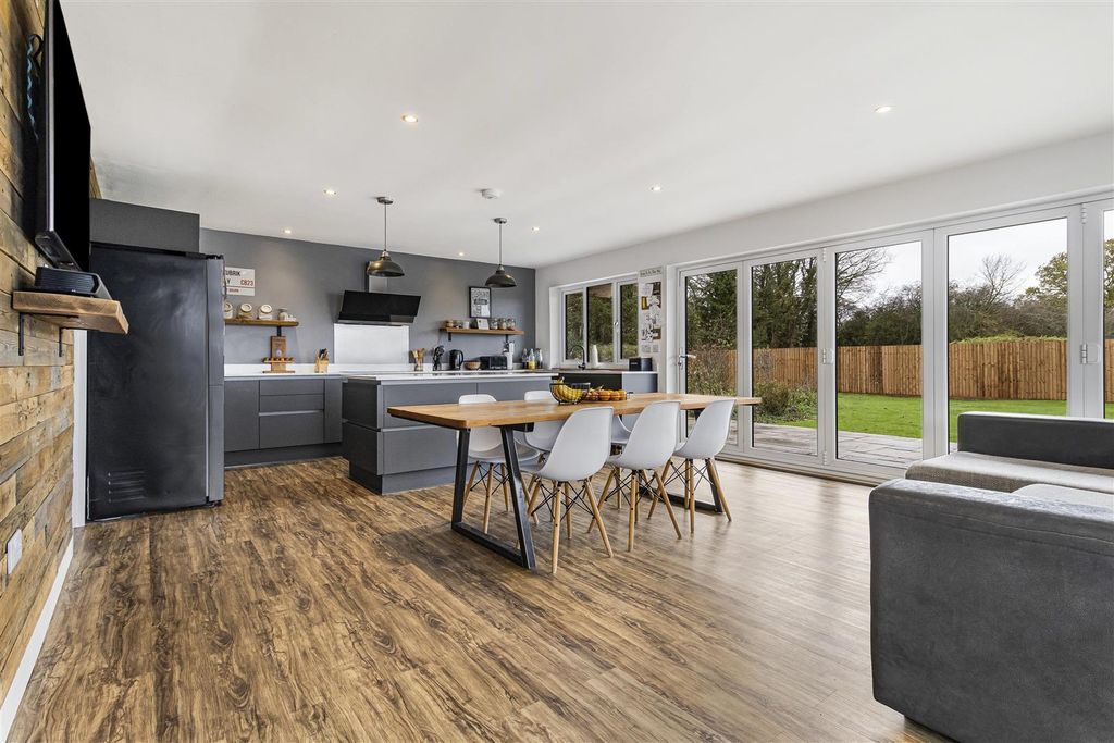 Property photo 2 of 41 20_68388.Jpg