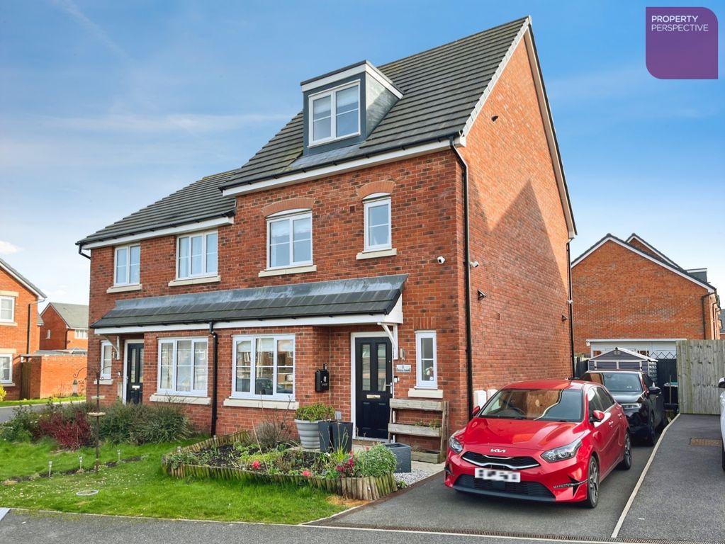 Property photo 1 of 19 Front