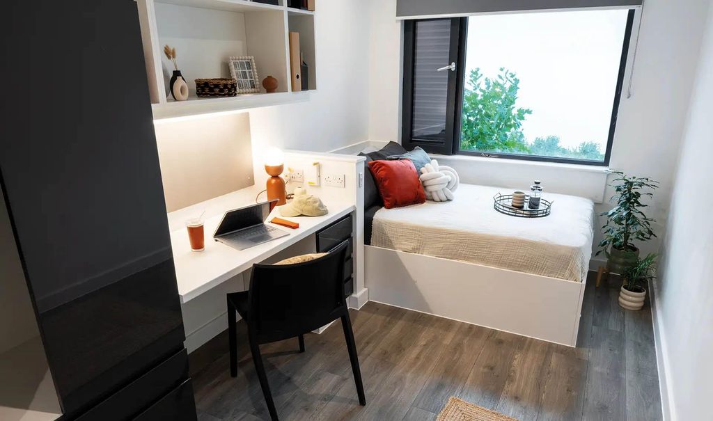 Property photo 1 of 7 8700732.Jpg