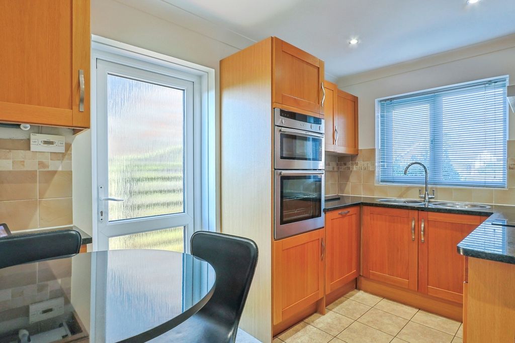 Property photo 2 of 19 Pbox-Img.Jpg