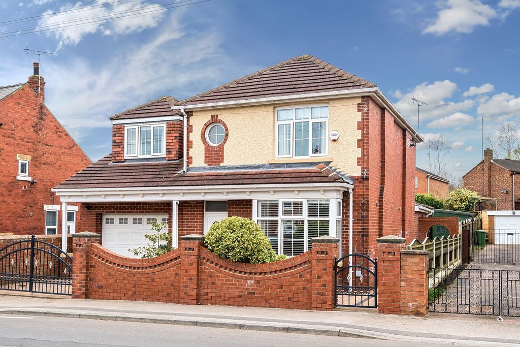 Property photo 3 of 41 Front Property View