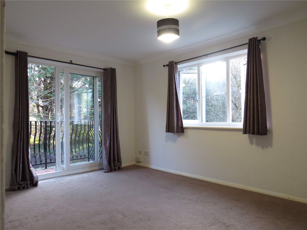 Property photo 2 of 8 Picture No. 05