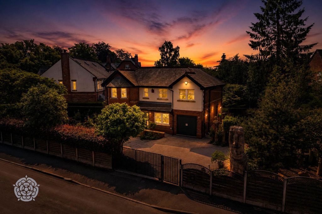 Property photo 1 of 52