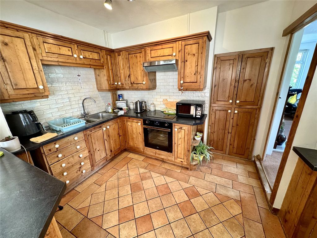 Property photo 3 of 15 Picture No. 25
