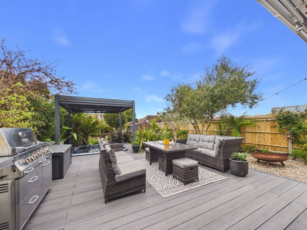 Property photo 3 of 29