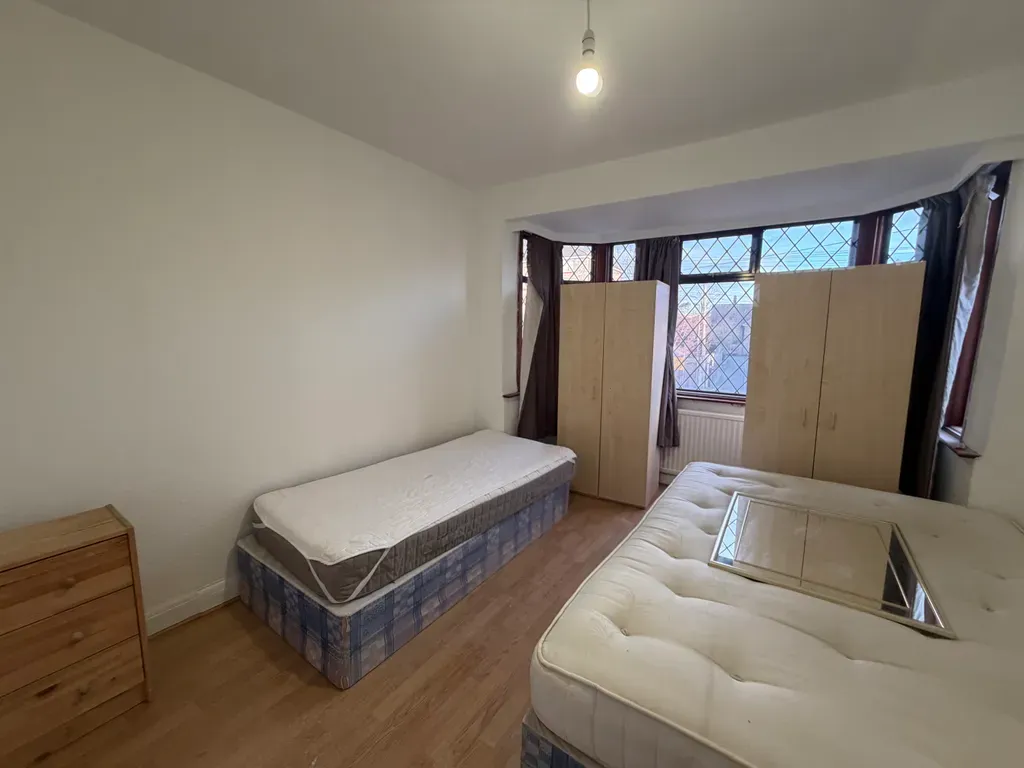 Property photo 2 of 6