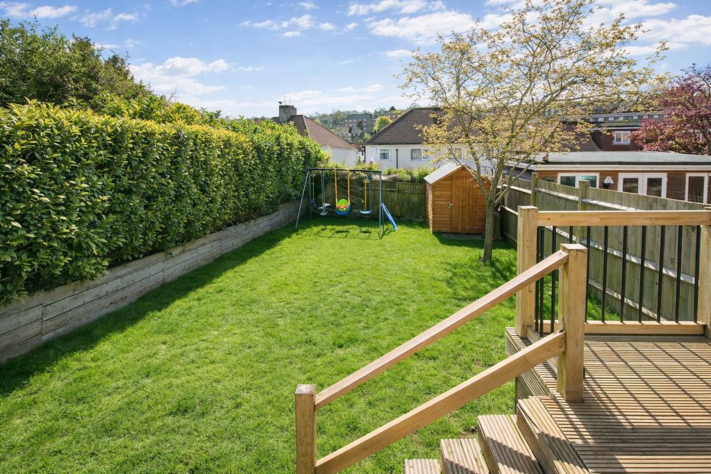 Property photo 2 of 9