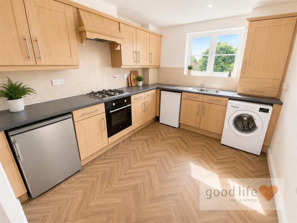 Property photo 2 of 10 20260801_172430107_Ios40A Aylesford Mews.Jpg