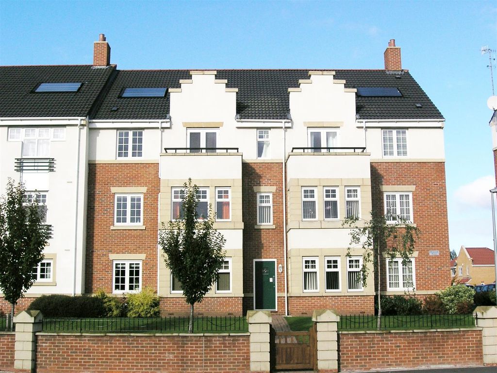 Property photo 1 of 7 Front